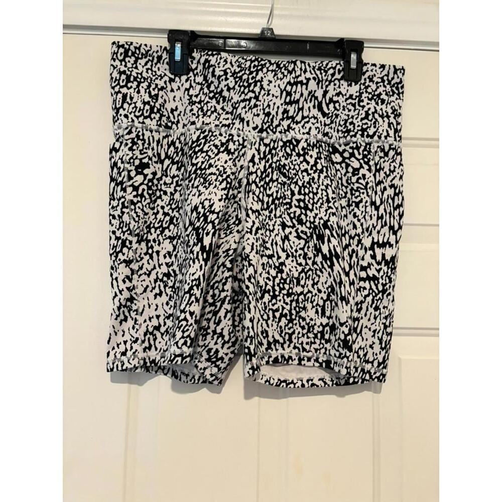 Womens Athleta‎ active wear black/shorts sz 2X #386